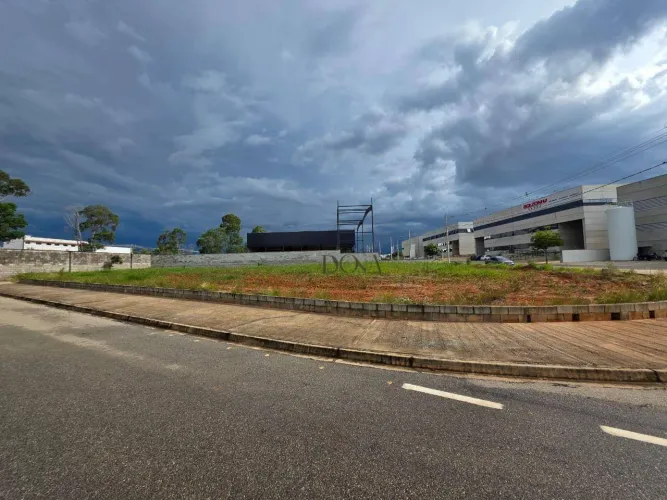 Terreno comercial à venda, 1684 m² por R$ 2.300.000 - Iporanga - Sorocaba/SP