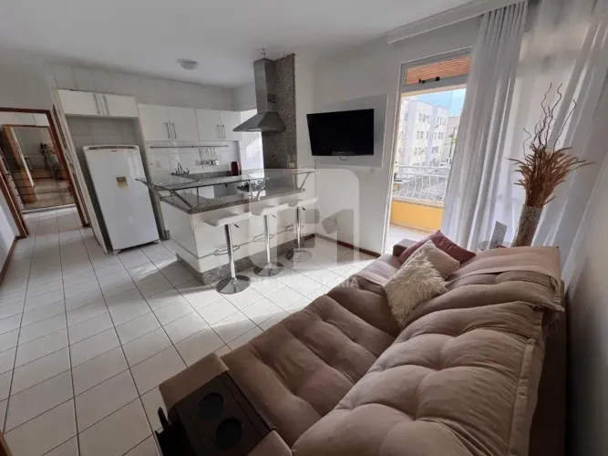 Apartamento de 1 dormitório 100% mobiliado em Coqueiros, em Florianópolis.