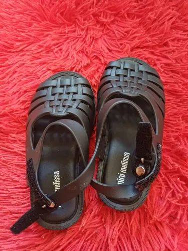 Mini melissa sandália preta 23/24