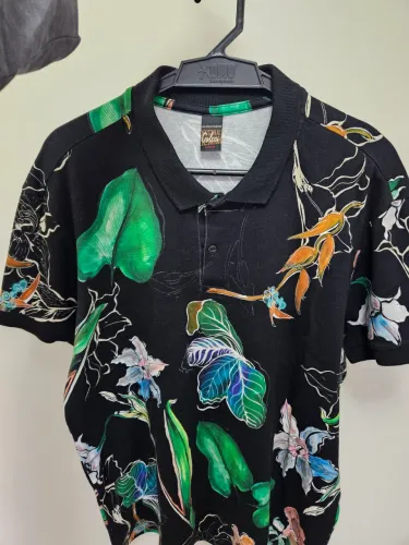 Camisa Polo Colcci Floral Preta - Tam. G