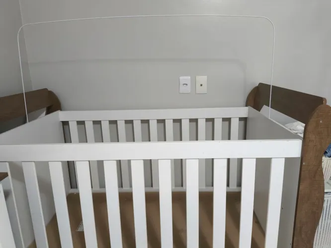 Berço americano semi-novo