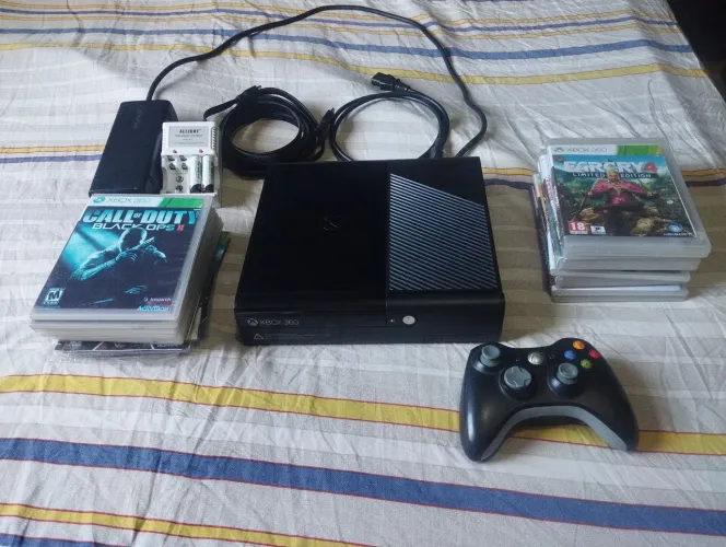 Xbox 360 super slim