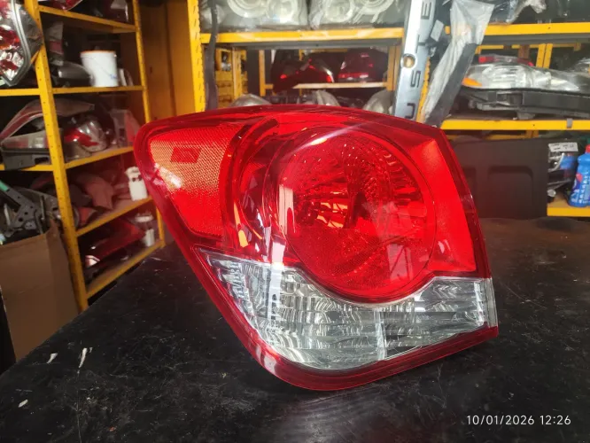 Lanterna esquerda Cruze sedan 2012 2013 2014 2015 2016