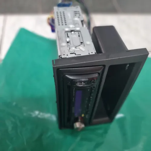 Rádio automotivo