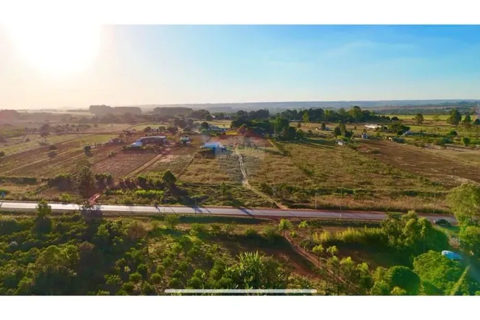 Beira da Pista com Galpão - região em alta valorização