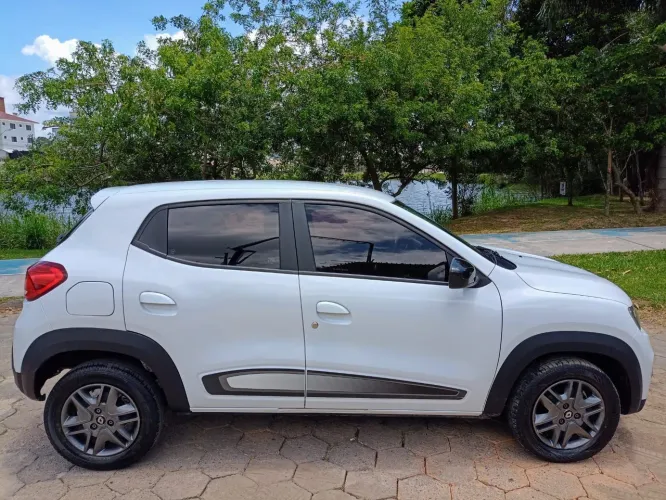 Renault Kwid Intense 1.0 Flex 12V 5P Mec. 2020