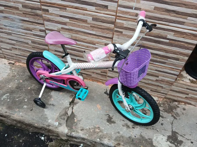 Bicicleta Caloi aro 16 feminina. 
