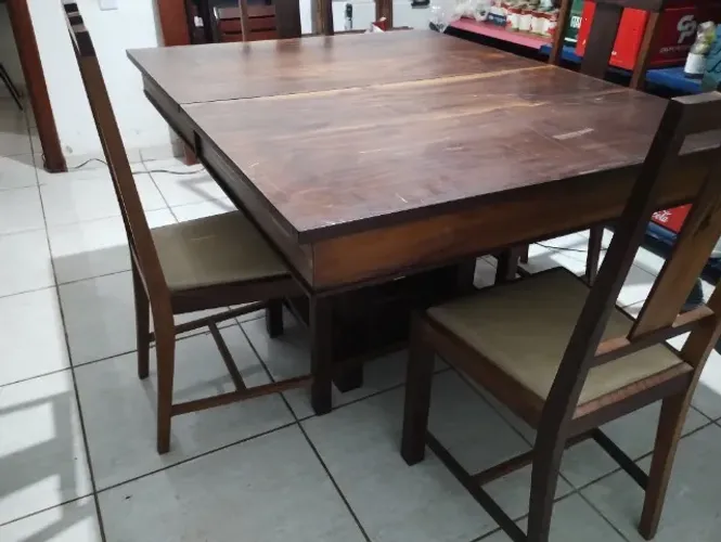 Mesa de Jantar madeira maciça