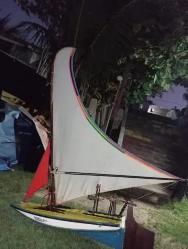 Jangadinha artesanal pra enfeitar ou brincar no mar