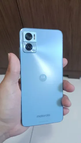 MOTOROLA MOTO E22