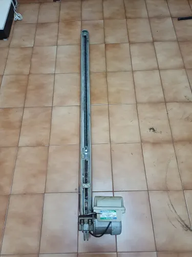 Motor Garen com braço