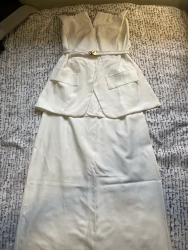 Conjunto social branco