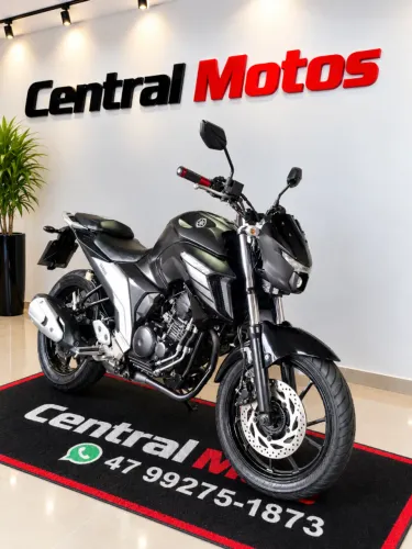 Vende-se Linda FZ25 Abs 2023 Top Financiamos