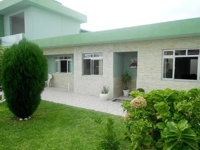 Casa com 4 quartos à venda em São José
