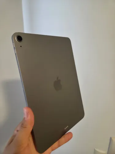 iPad Air M3 