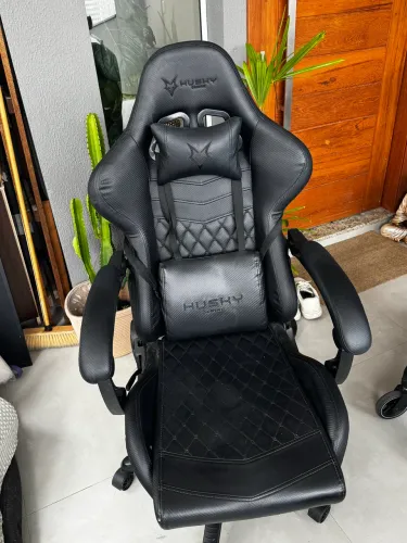 Cadeira Gamer Husky Gaming Preta Reclinável com Almofadas