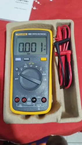 Multímetro digital Fluke 15B+. Oferta por tempo limitado.