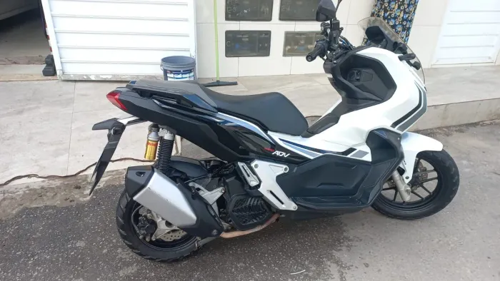 Vendo moto 20.500