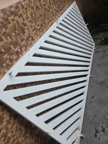 Grade de ferro maciço, ferro parede grossa.