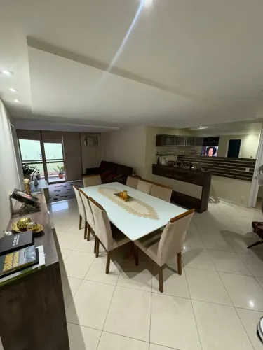 Imóvel para venda tem 200 metros quadrados com 4 quartos em Centro - Nova Iguaçu - RJ