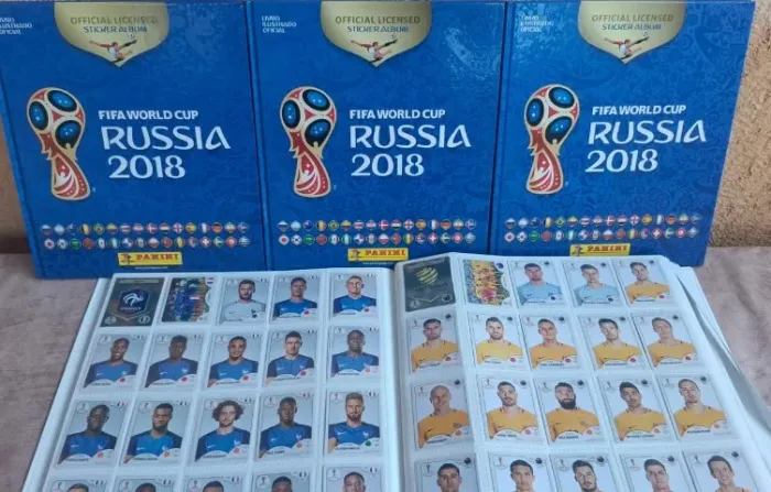 Álbum capa dura + Set completo para colar copa do mundo de 2018