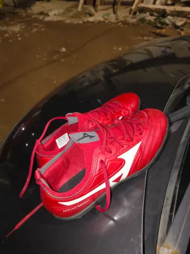 Chuteira society Mizuno original ( 1 mês de uso )