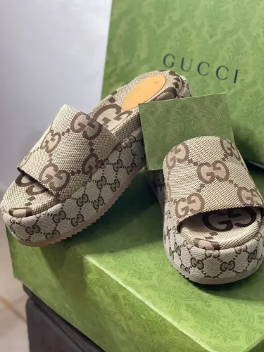 Vendo essa sandália perfeita