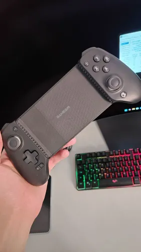 Gamesir G8 +