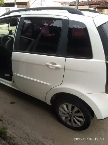 Fiat Idea Attractive 1.4 Fire Flex 8V 5P 2014