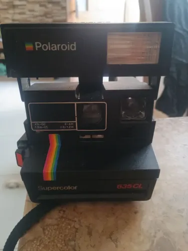 Câmara fotográfica super color 635 CL polaroid