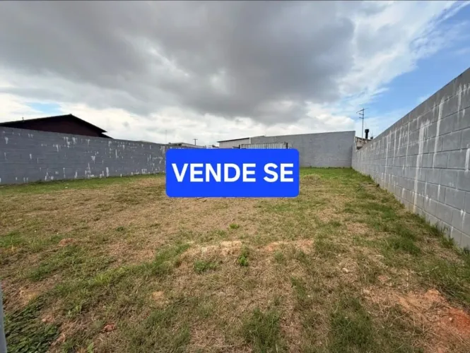 Terreno à venda em São José/SC Localização estratégica!