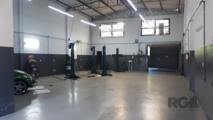 Depósito/Pavilhão para Venda - 300m², 0 dormitórios, Sarandi
