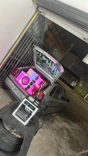 Som automotivo