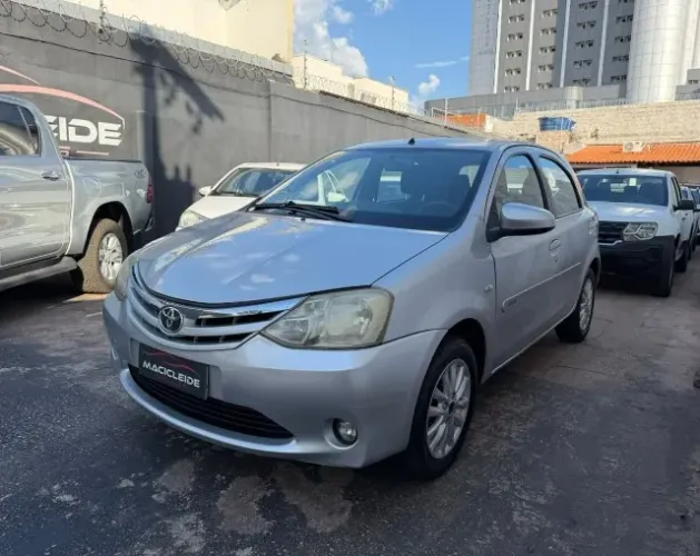 Toyota Etios XLS 1.5 Flex 16V 5P Mec. 2014