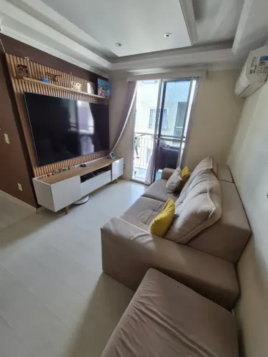 VENDE EXCELENTE APARTAMENTO NO CONDOMÍNIO PORTAL DO SOL