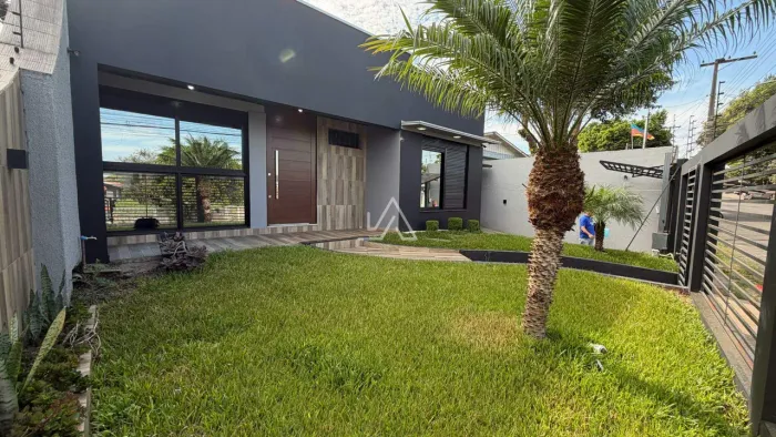CASA COM PISCINA E QUIOSQUE MOBILIADA