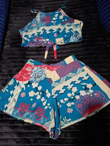 Conjunto de shorts/cropped