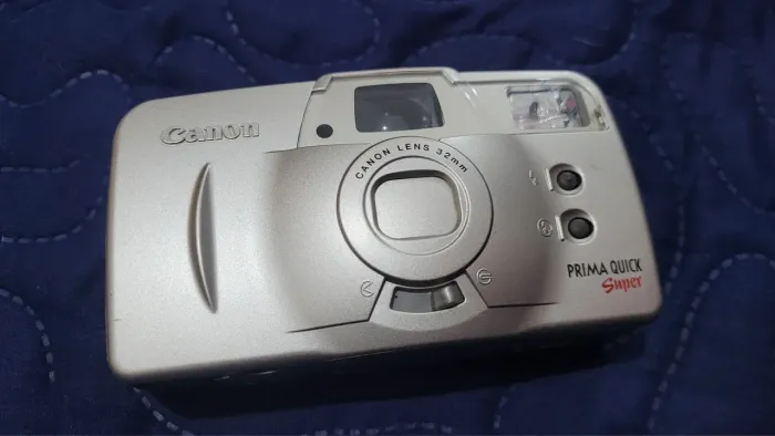 Câmera analógica Canon 