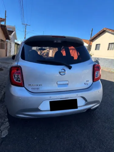 Nissan March SV 1.0 12V Flex 5P 2020