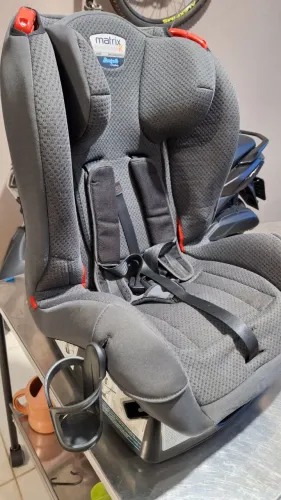 Cadeira veicular matrix evolution k burigotto