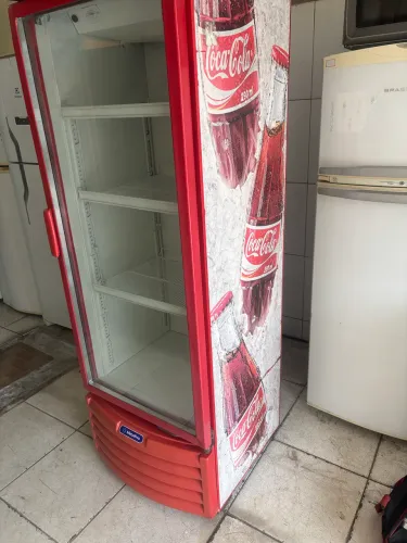 Expositora de bebidas metalfrio funcionando perfeitamente entregamos