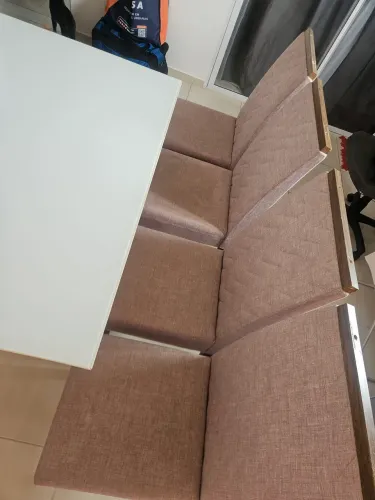 Vendo mesa com 4 cadeiras tampo de vidro