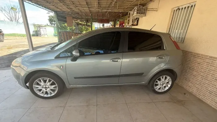 Fiat Punto Attractive Italia 1.4 F.flex 8V 5P 2012