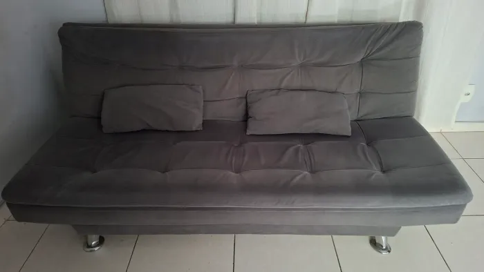 Vende-se sofá cama casal 3 lugares