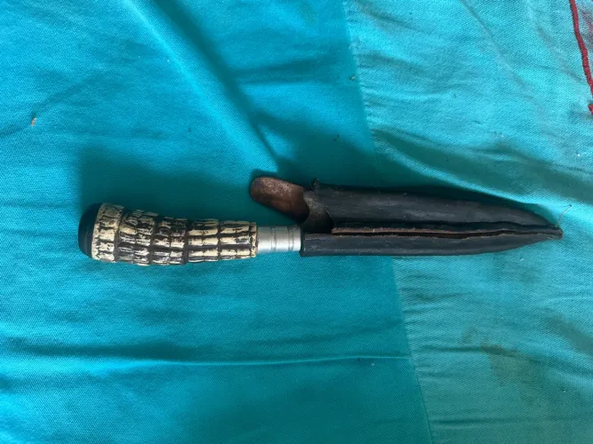 Vendo faca artesanal 45 reais