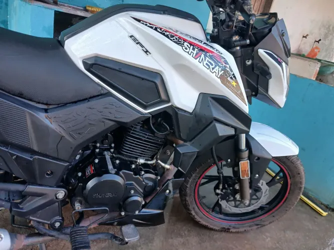Jef 150 efi em ótimo estado