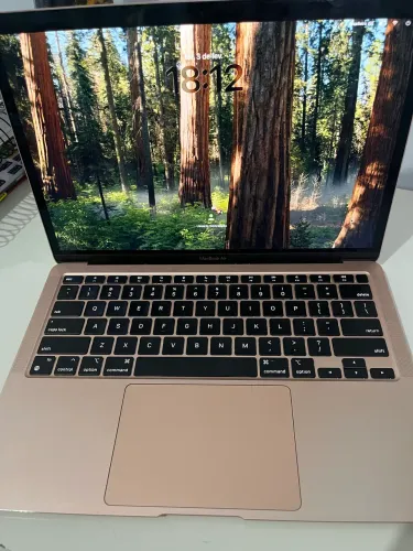 MACBOOK AIR M1