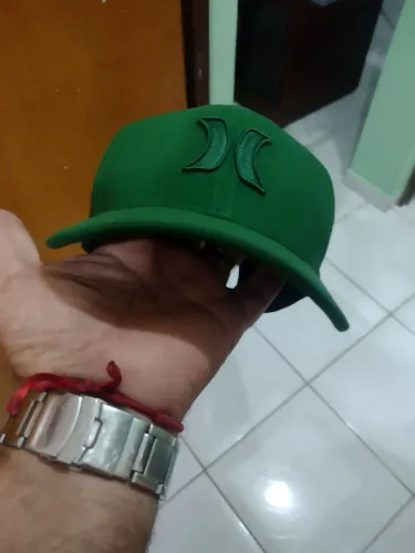 Vendo boné Hurley 