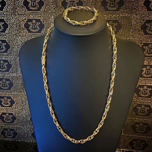 Conjunto em Ouro 18K 35 gramas