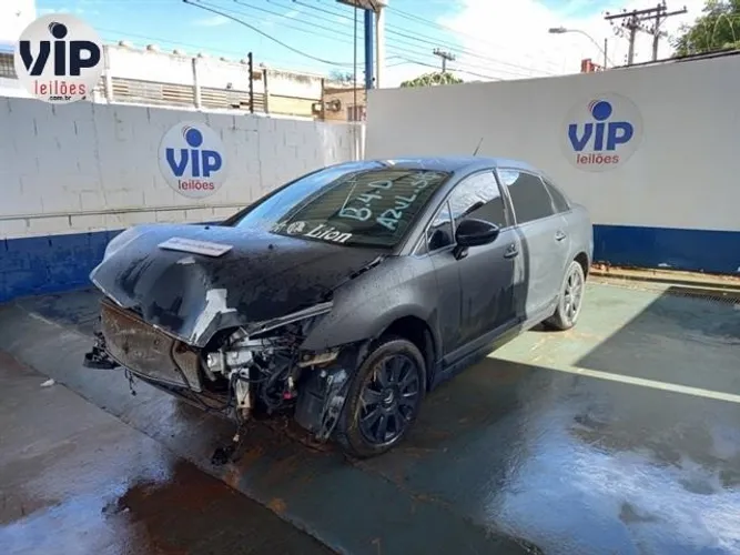 Sucata Citroen C4 Pallas 2.0 p/ Retirada de Peças